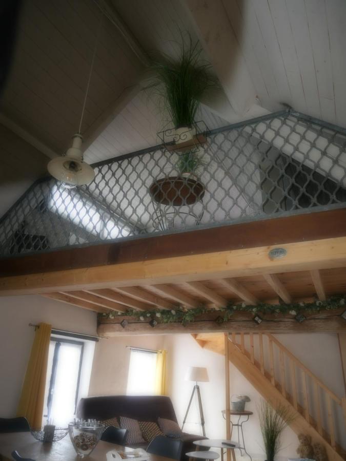 La Cabane Du Chasseur Flines-Les-Mortagne Luaran gambar