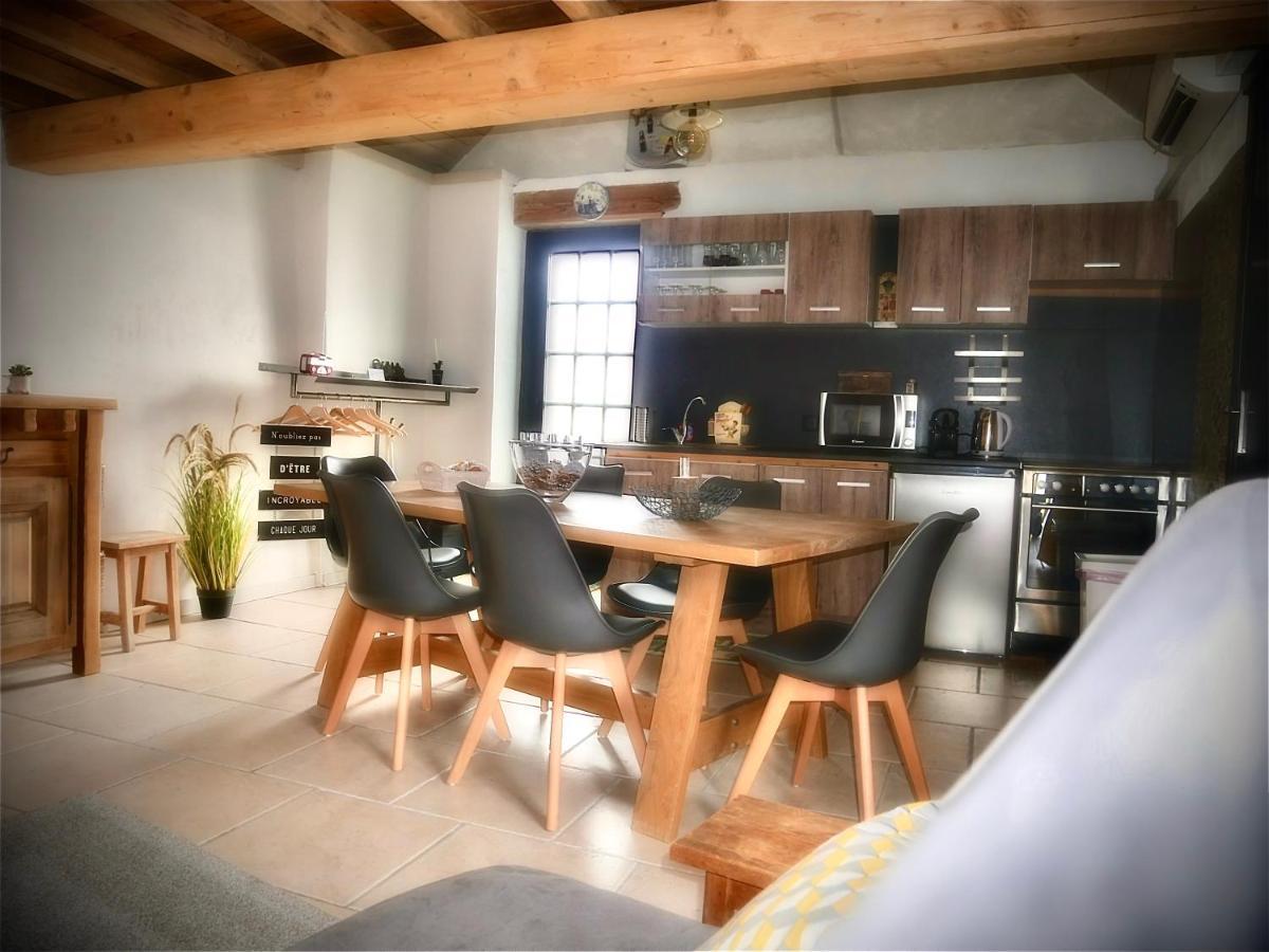 La Cabane Du Chasseur Flines-Les-Mortagne Luaran gambar