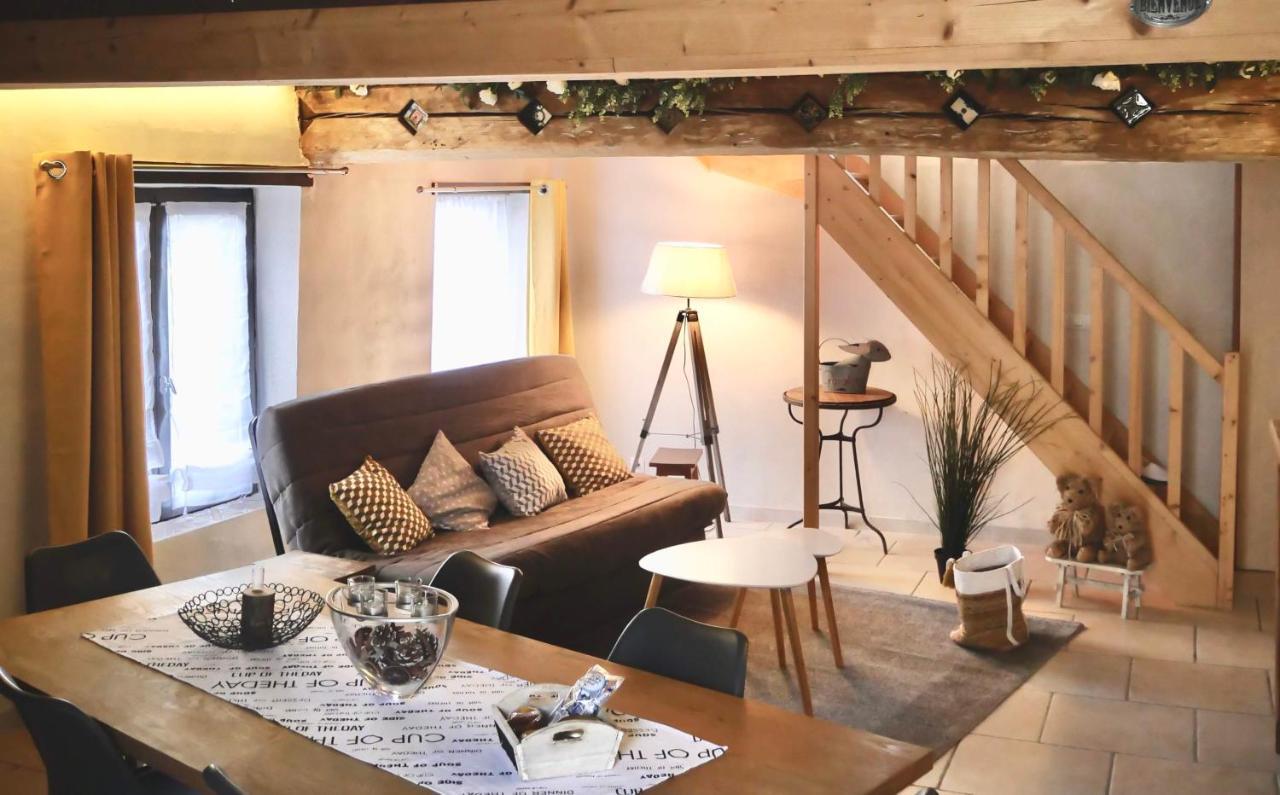 La Cabane Du Chasseur Flines-Les-Mortagne Luaran gambar